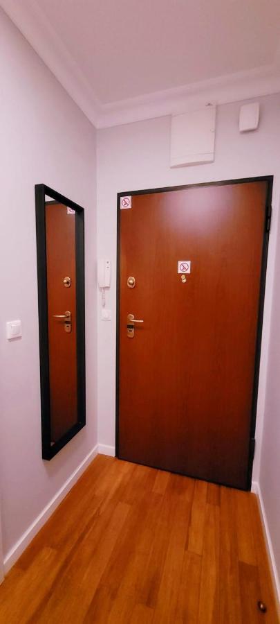 Homecomfort Atlantic Room Varsóvia Exterior foto